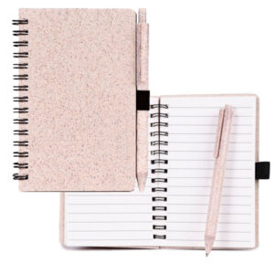 Blocco appunti e penna in fondi di