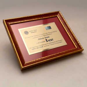 TARGA/CORNICE DA APPENDERE CM 28X23